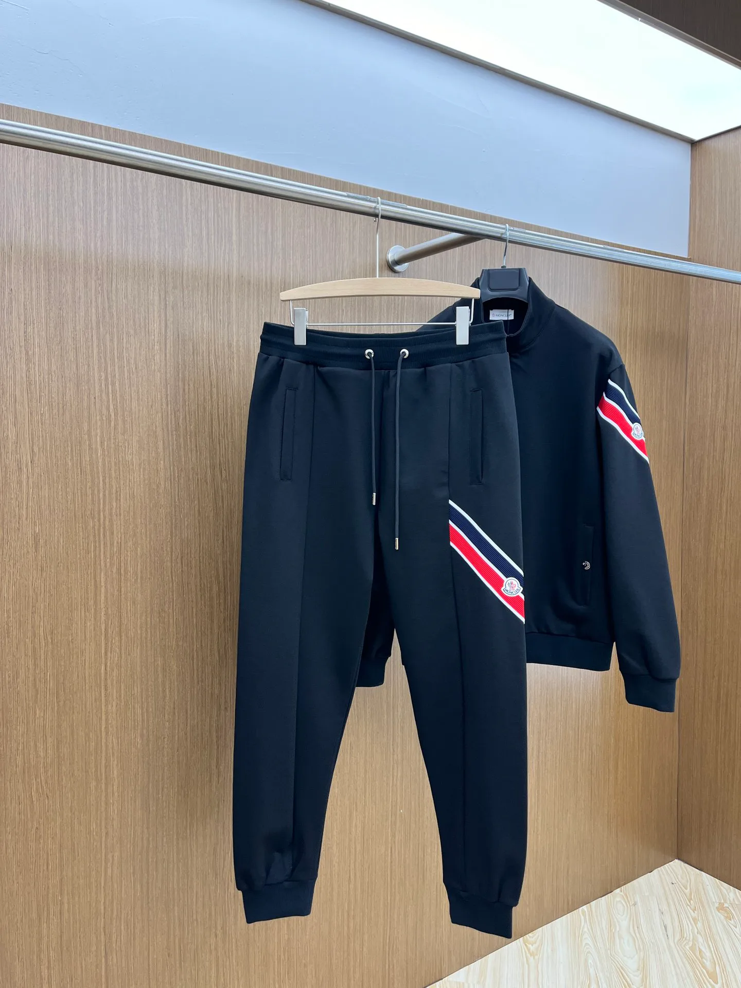 Спортивные Костюмы Мужские Moncler 3709