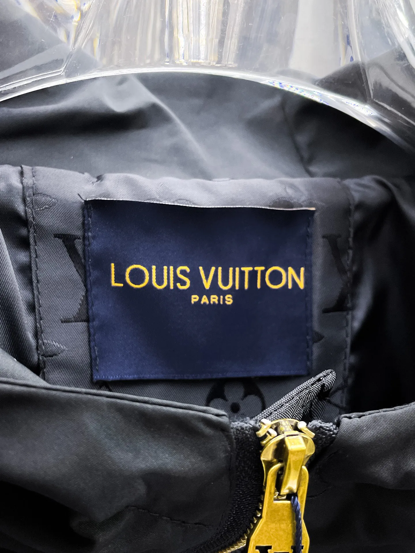 Куртки И Пуховики Мужские Louis Vuitton 9352334