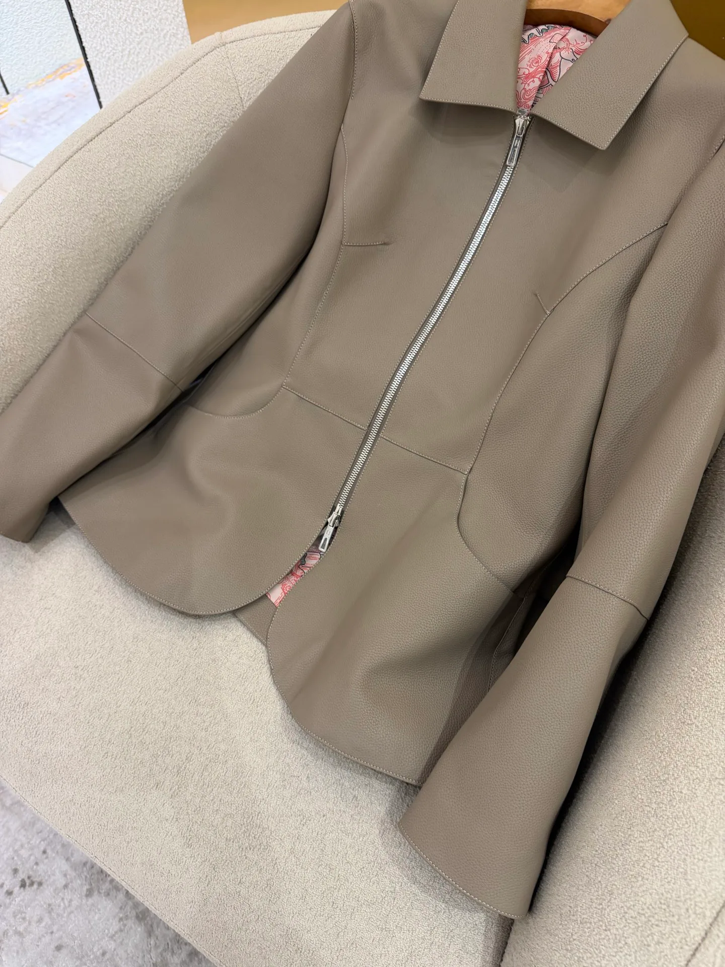 Кожаные Куртки И Дублёнки Женские Hermes 17959242