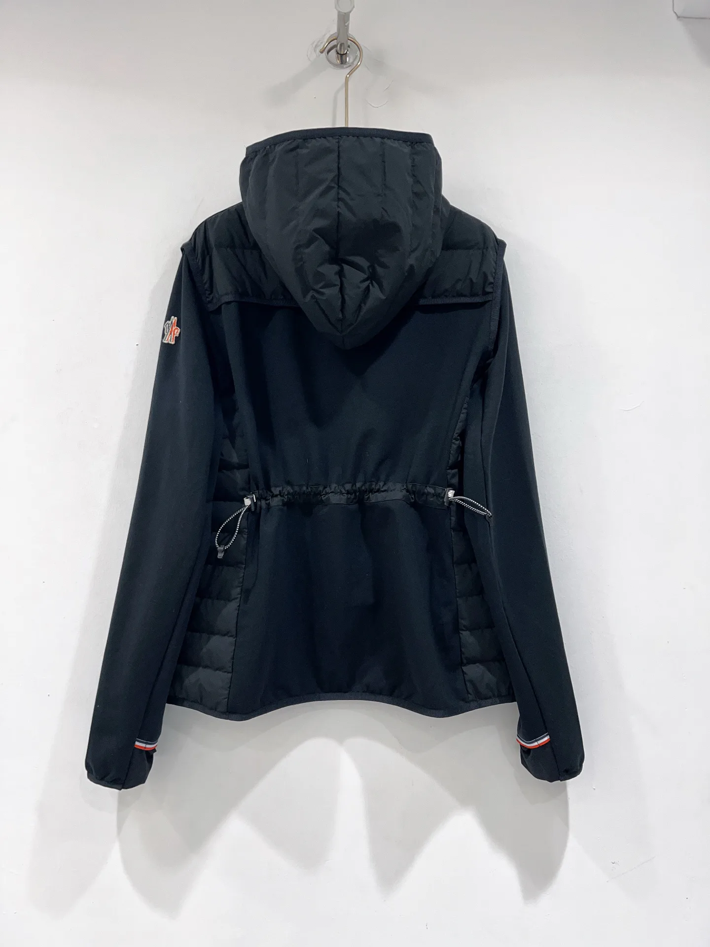 Куртки И Пуховики Женские Moncler 18368415
