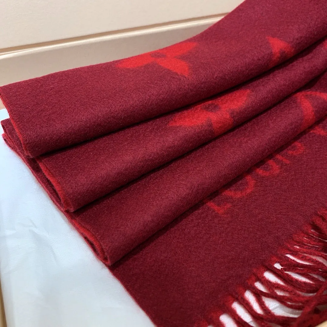 Шарфы Louis Vuitton 639933