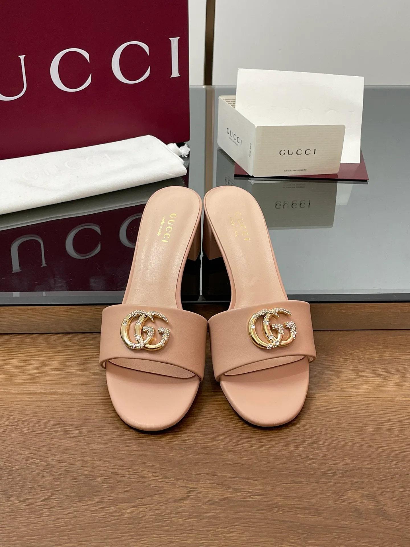 Босоножки Женские Gucci 34599