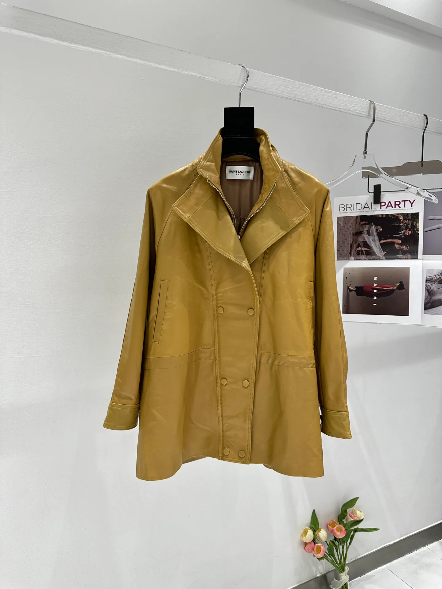 Кожаные Куртки И Дублёнки Женские Saint Laurent 11598171