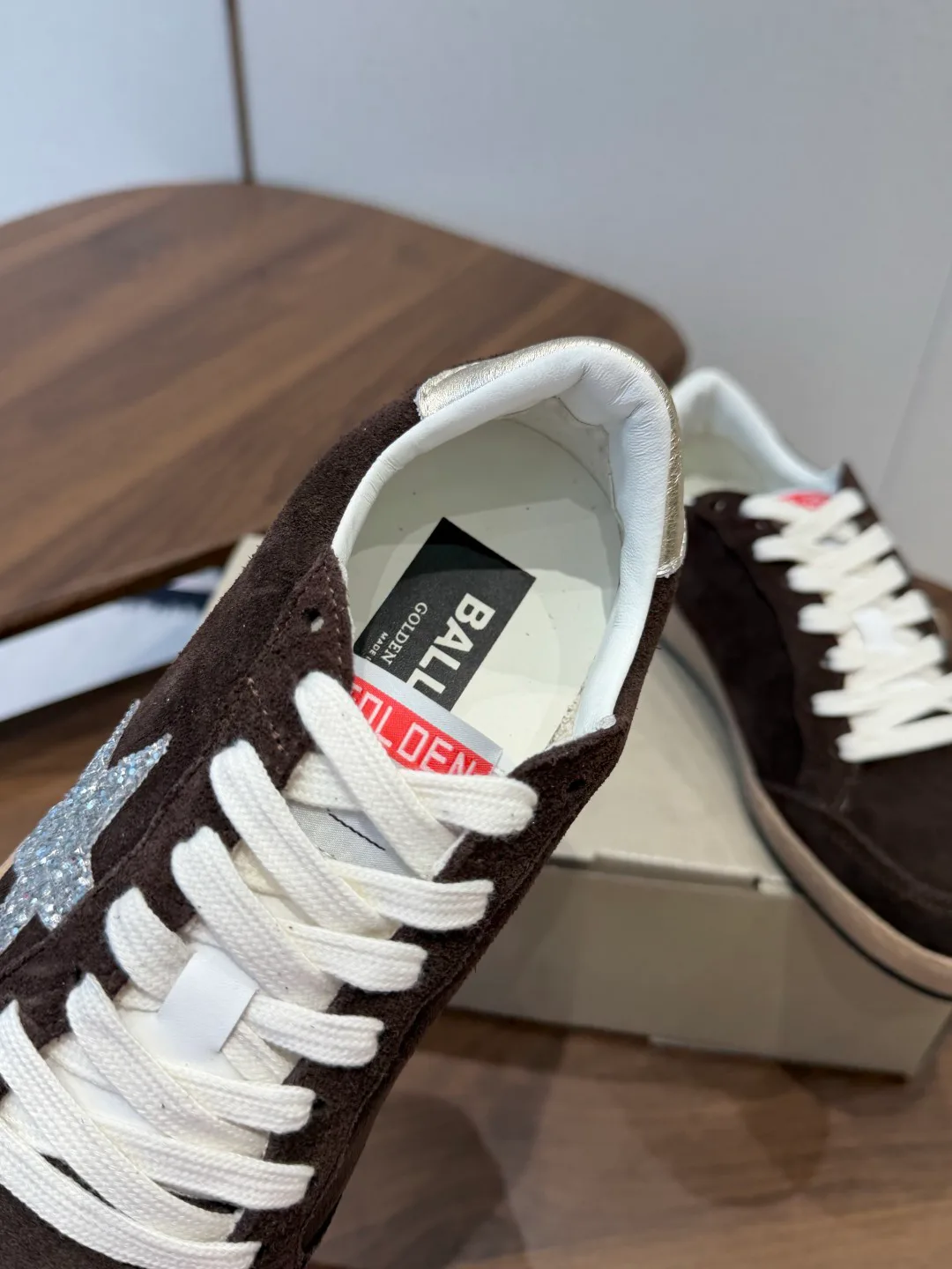 Кроссовки Женские Golden Goose 18357246