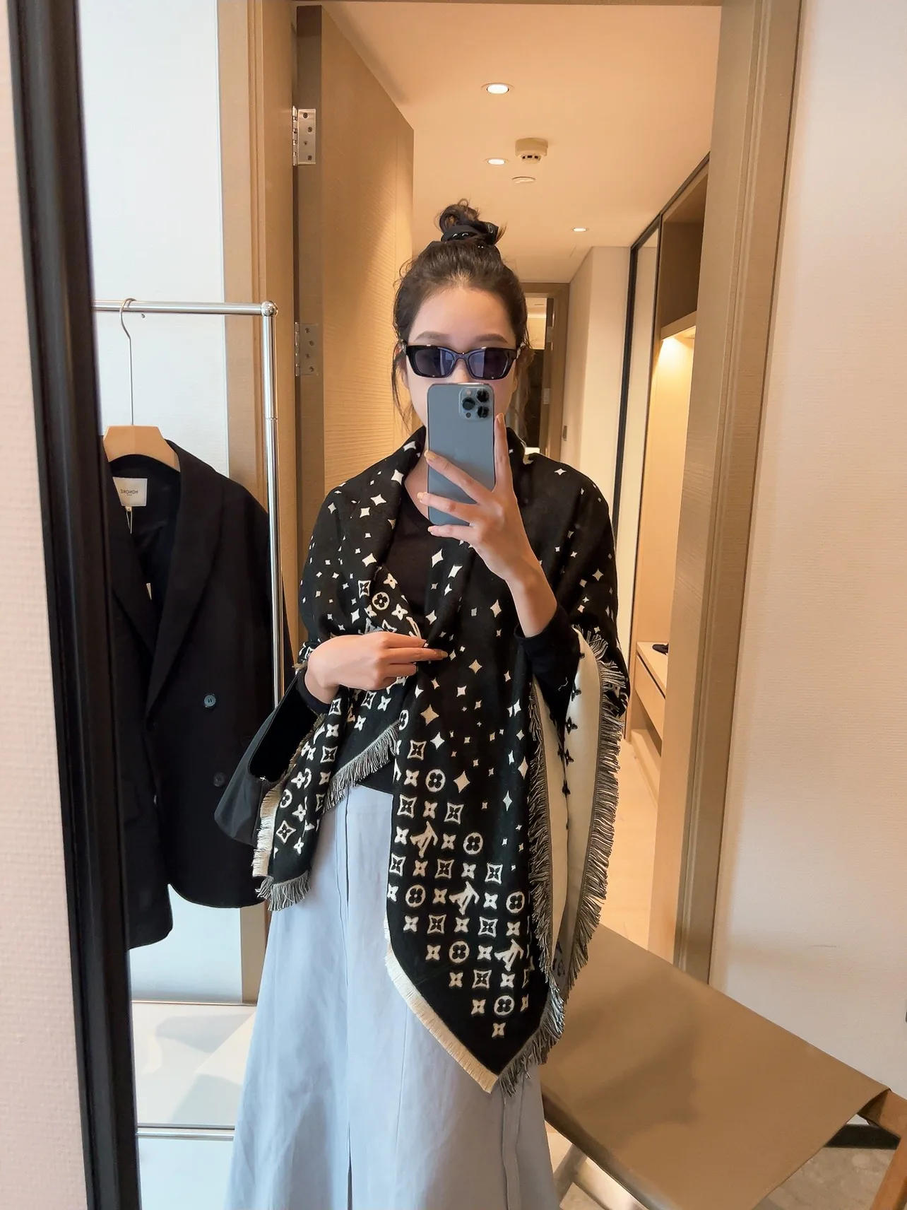 Шарфы Louis Vuitton 1973639