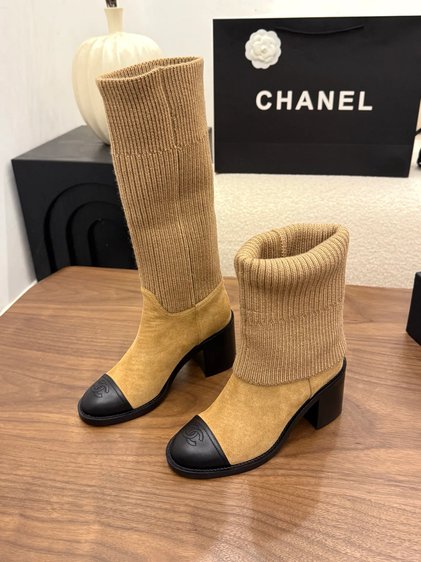 Сапоги Женские Chanel 17925176