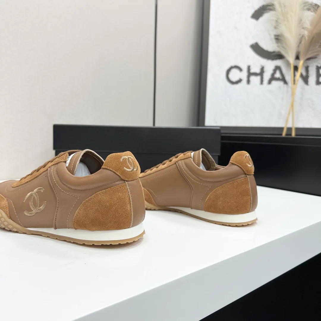 Кроссовки Женские Chanel 18083878