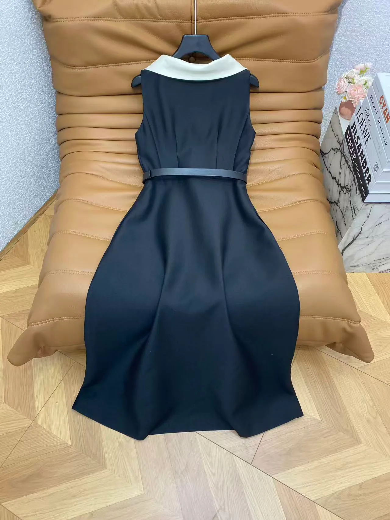 Платья Женские Christian Dior 18300001
