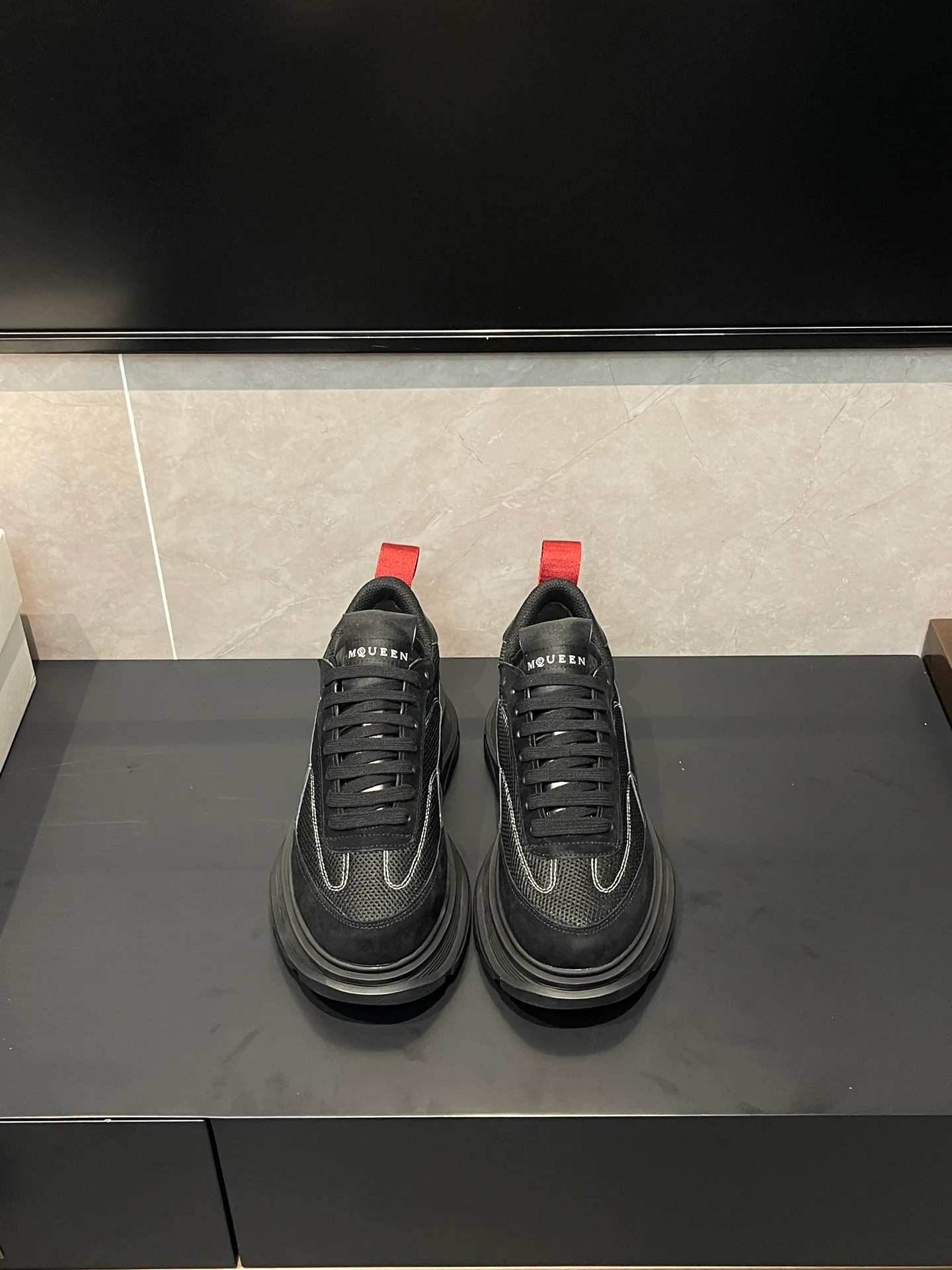 Кроссовки Женские Alexander Mcqueen 18363947