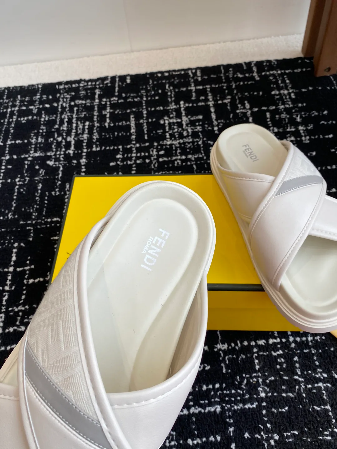 Шлепанцы Мужские Fendi 32903