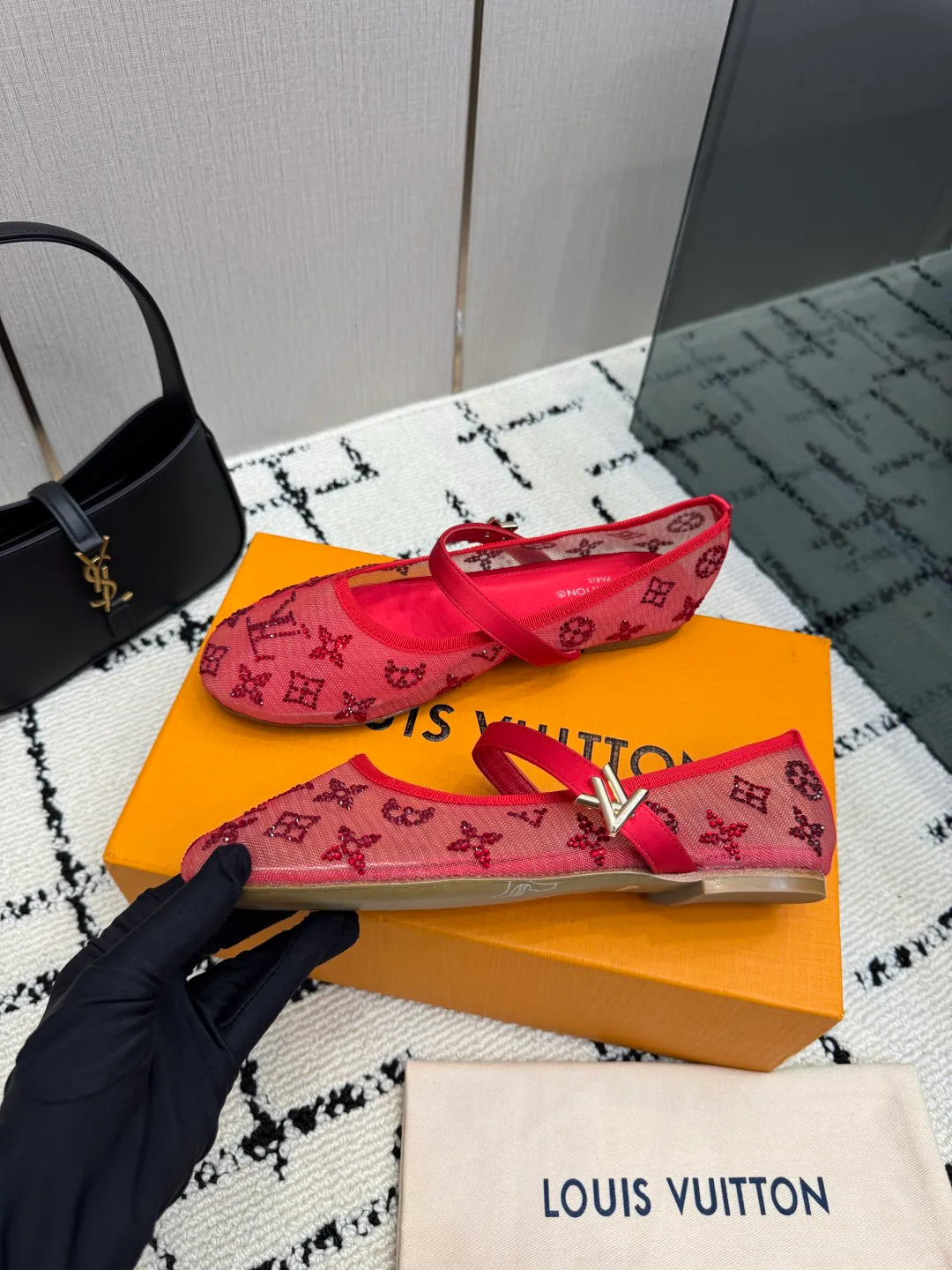 Балетки Женские Louis Vuitton 17947018