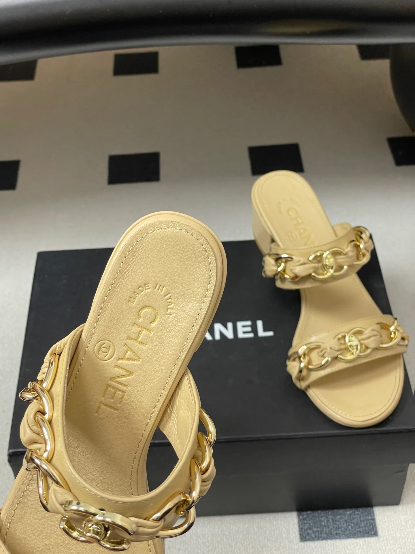 Босоножки Женские Chanel 12810841