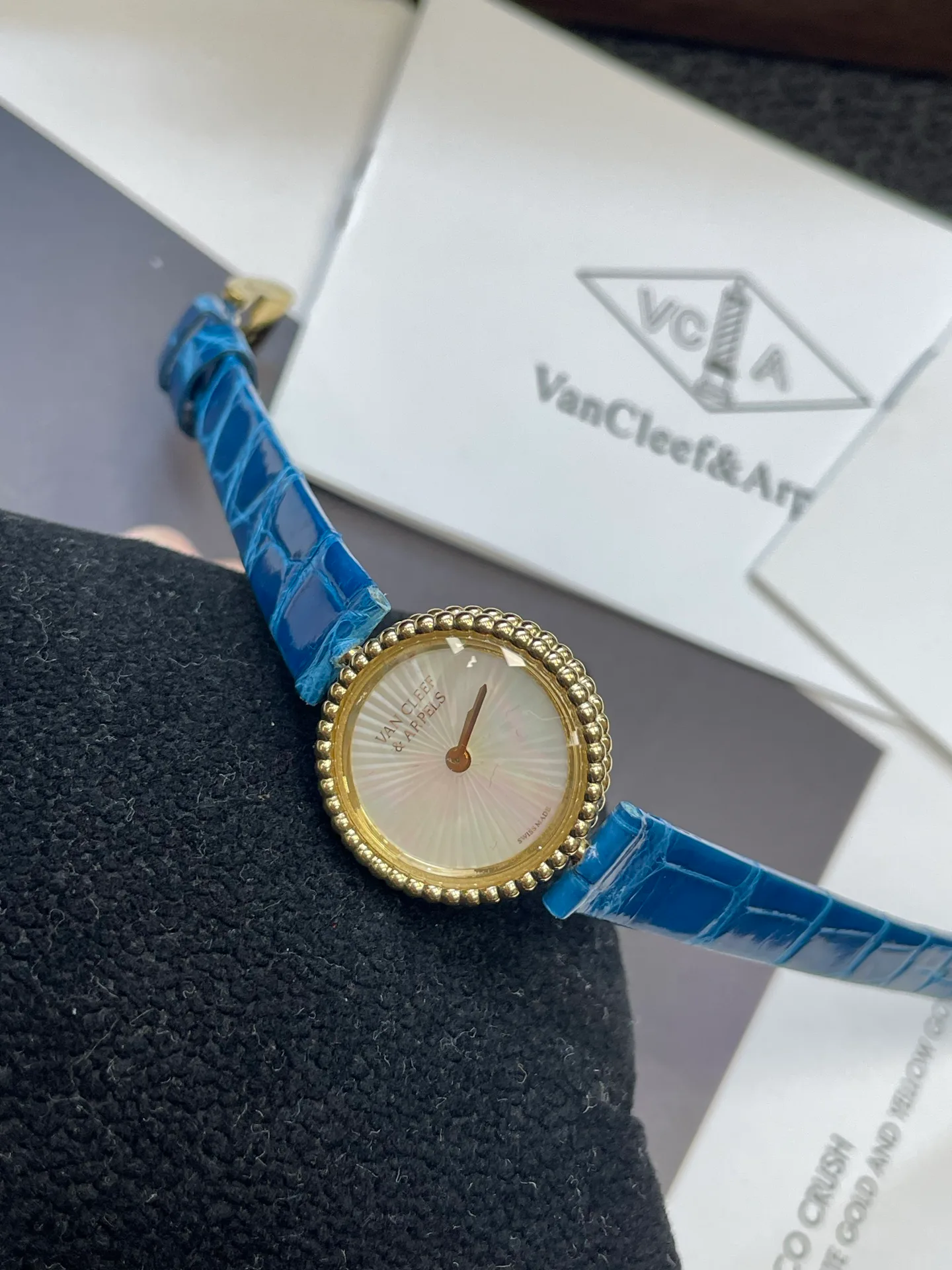 Часы Женские Van Cleef & Arpels 17336727