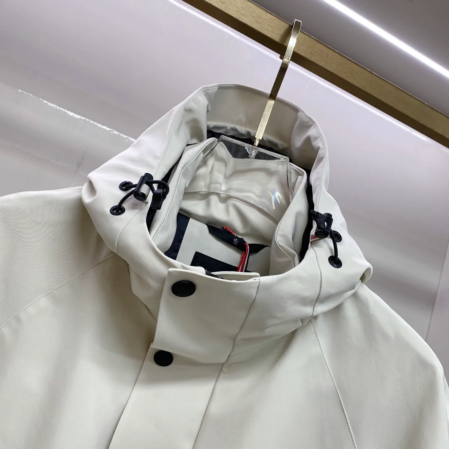 Куртки И Пуховики Женские Moncler 18236882