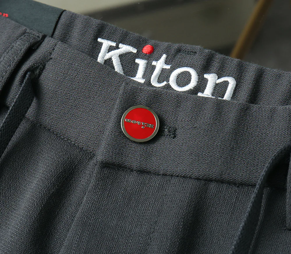 Брюки Женские Kiton 9846567
