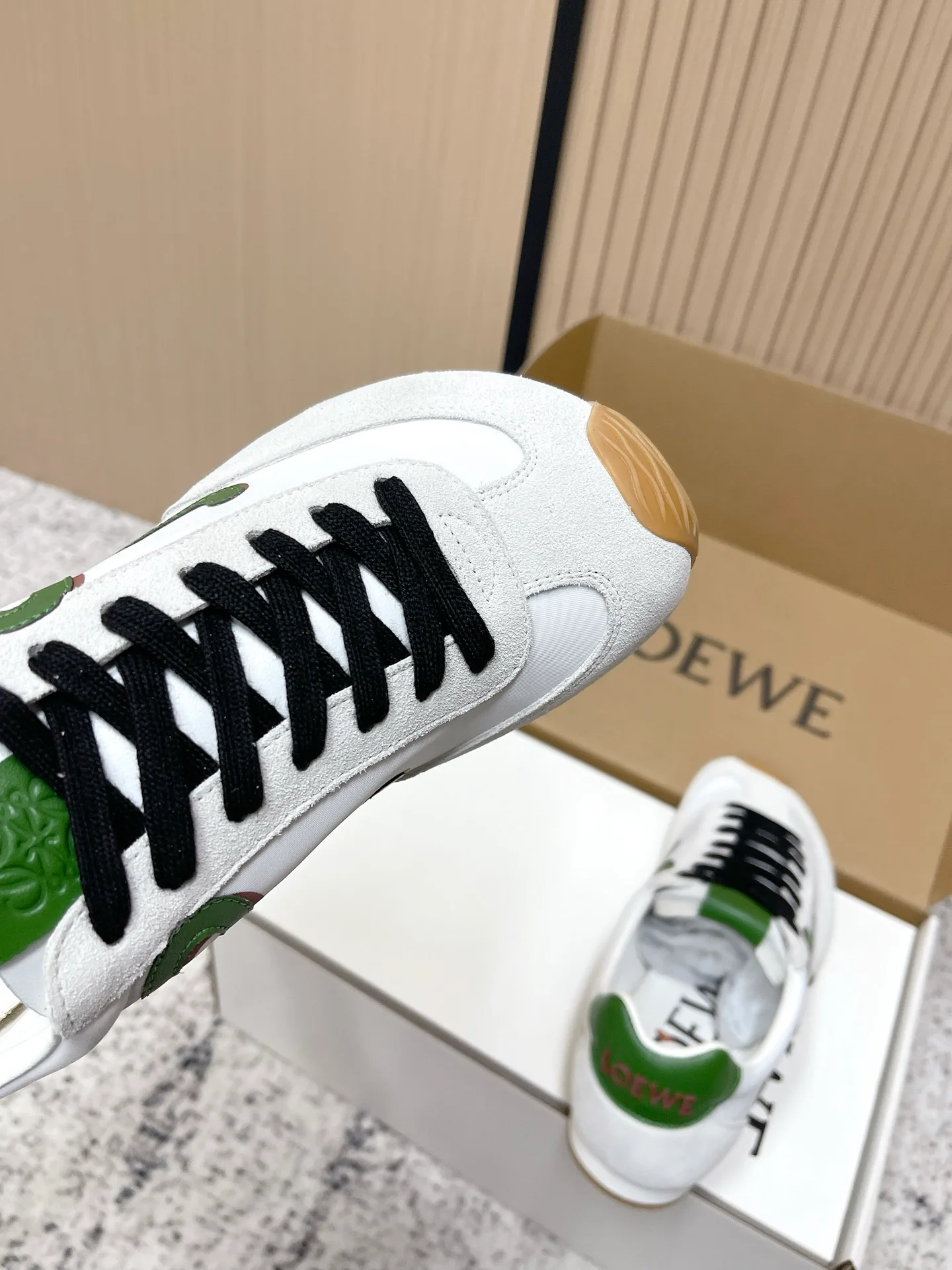 Кроссовки Женские Loewe 671677