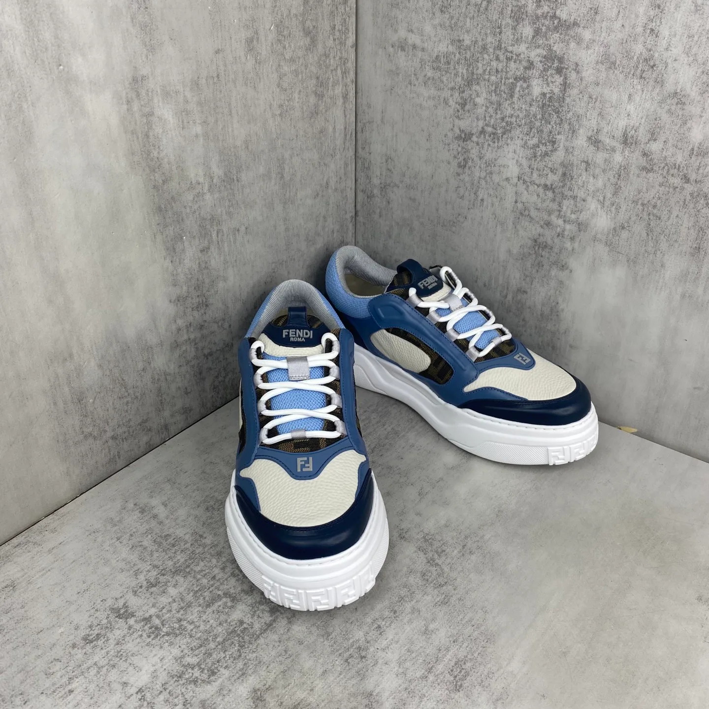 Кроссовки Мужские Fendi 275351