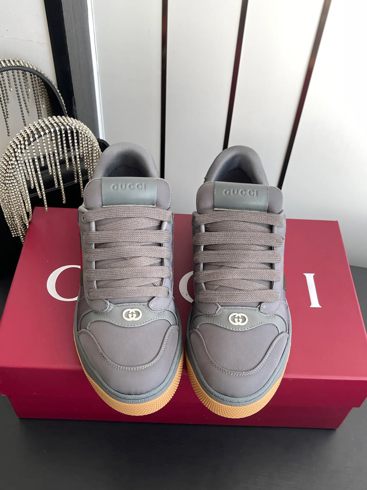 Кроссовки Женские Gucci 18582906