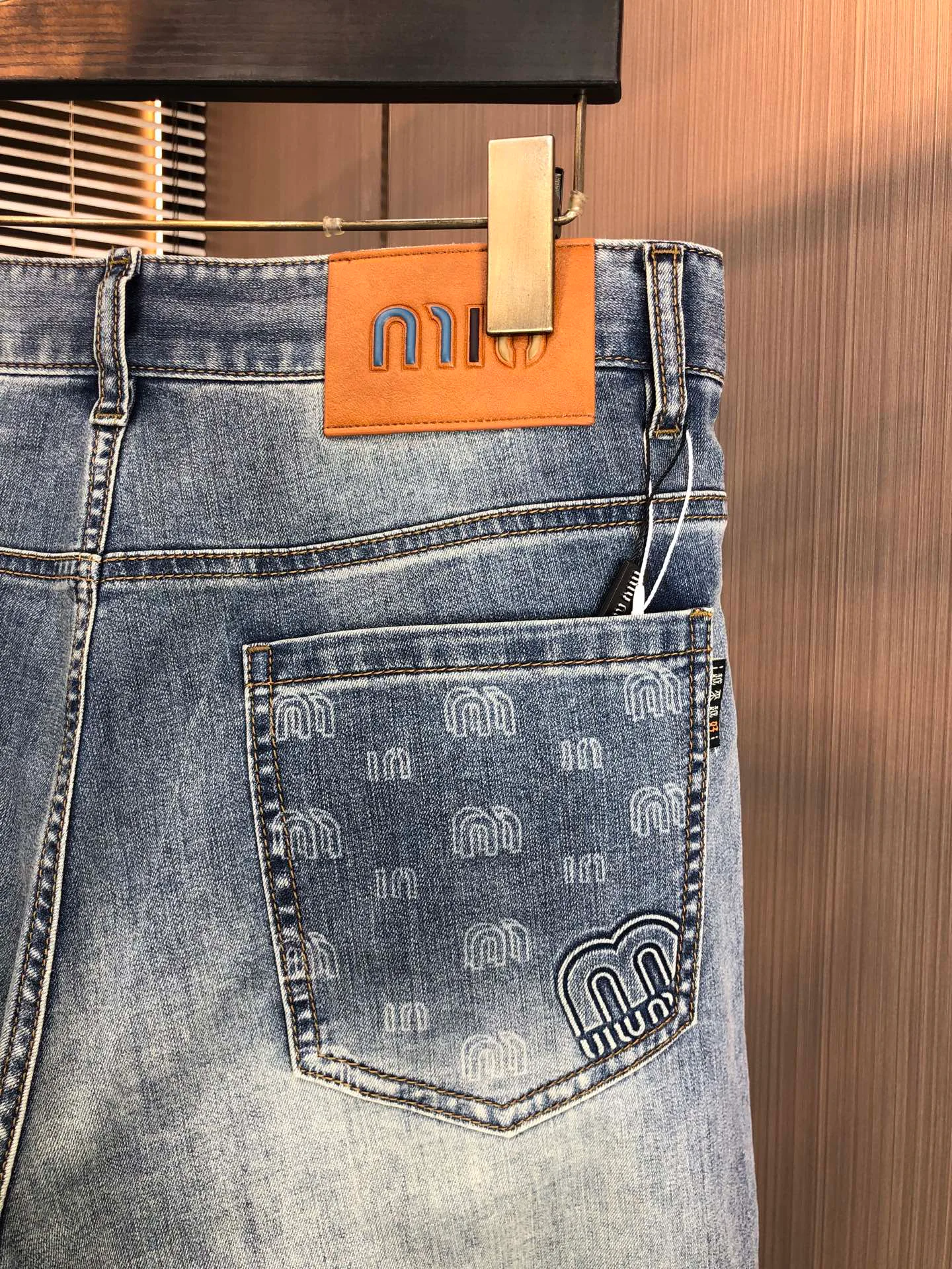 Джинсы Женские Miu Miu 10186845