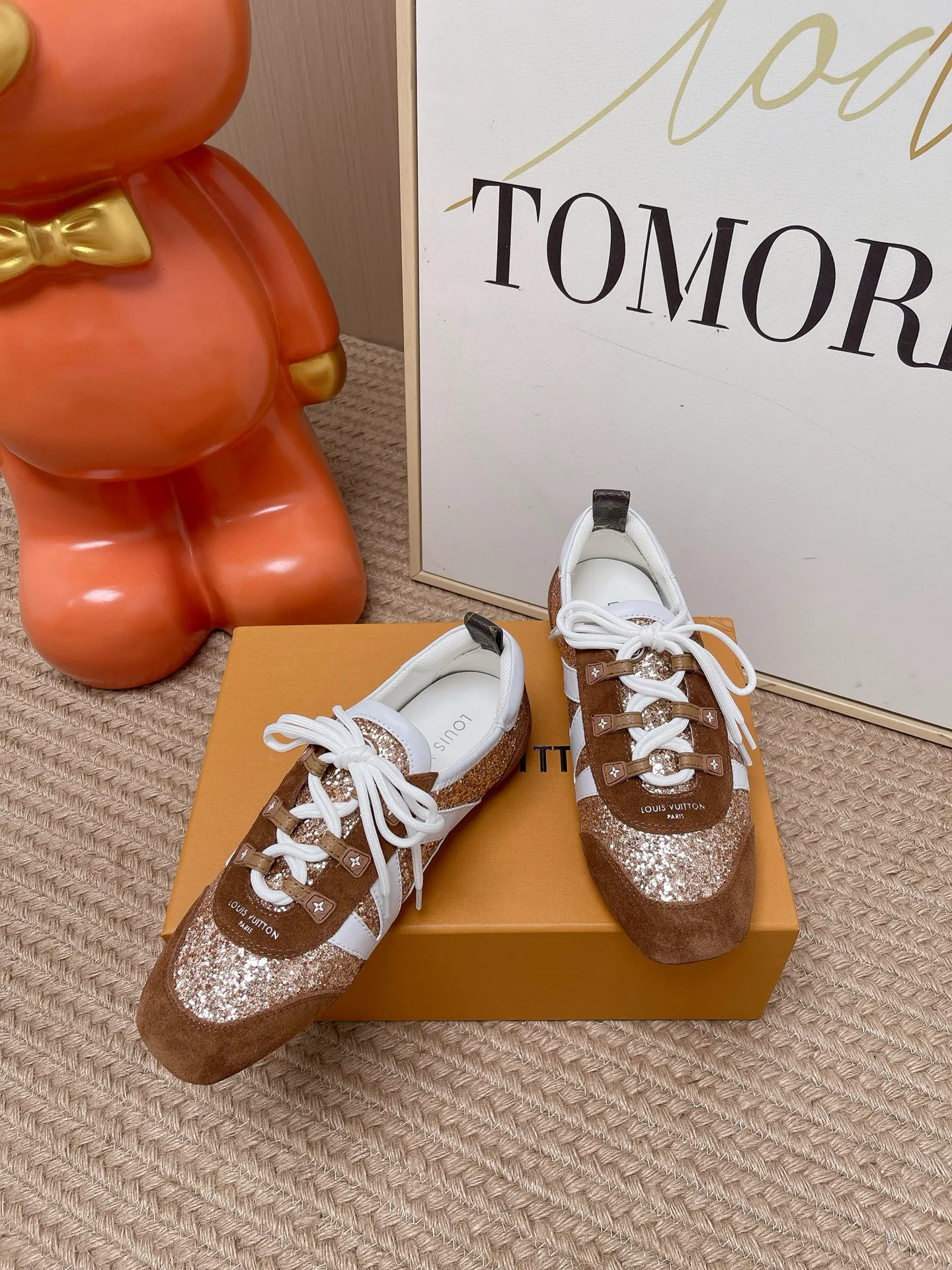 Кроссовки Женские Louis Vuitton 17449404