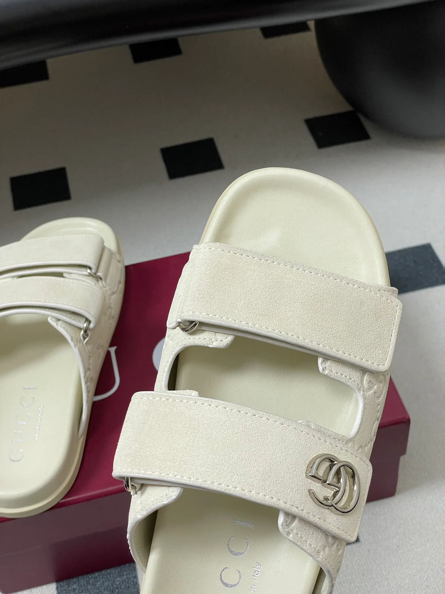 Шлепанцы Женские Gucci 1677117