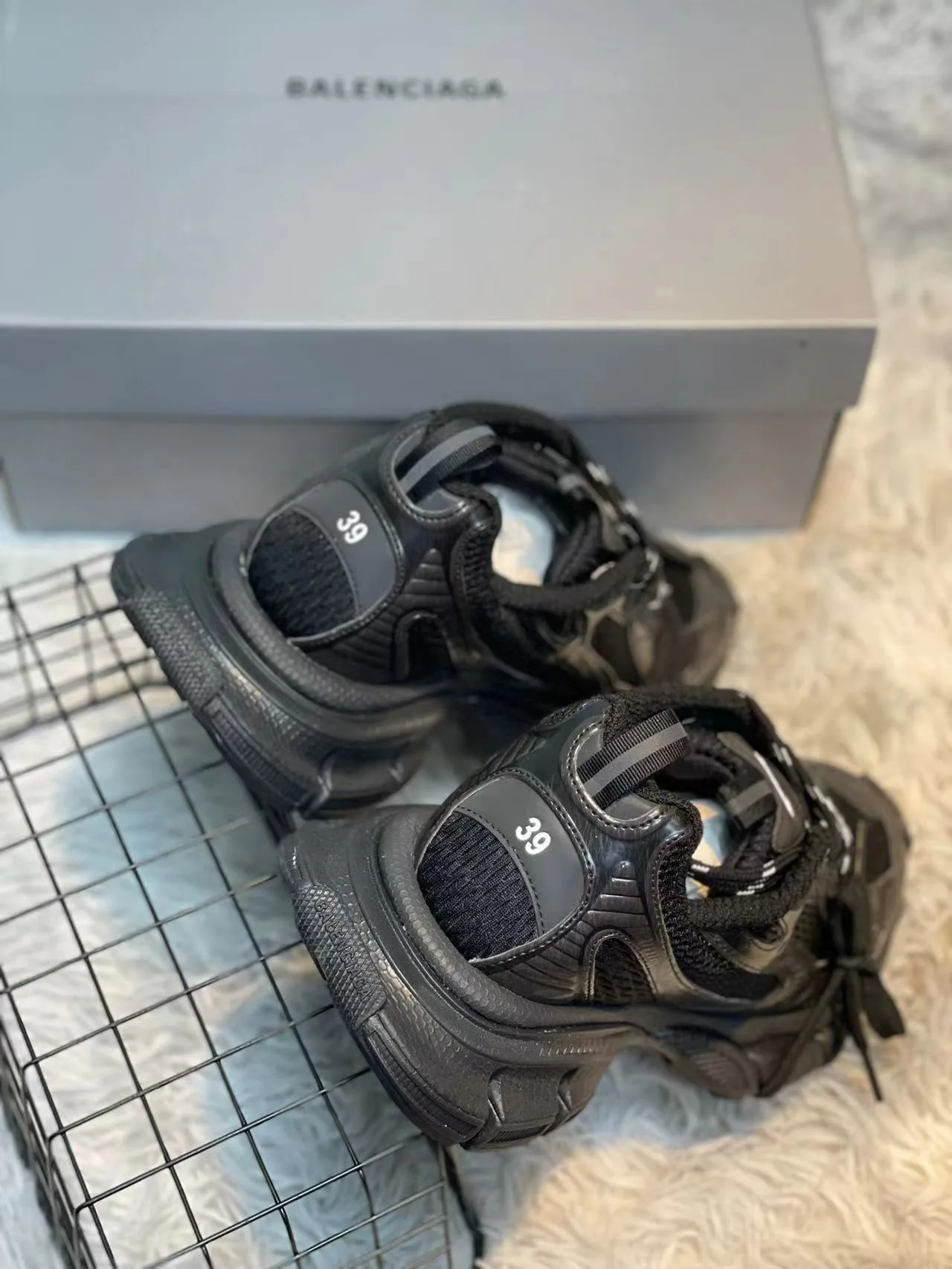 Кроссовки Женские Balenciaga 11567707