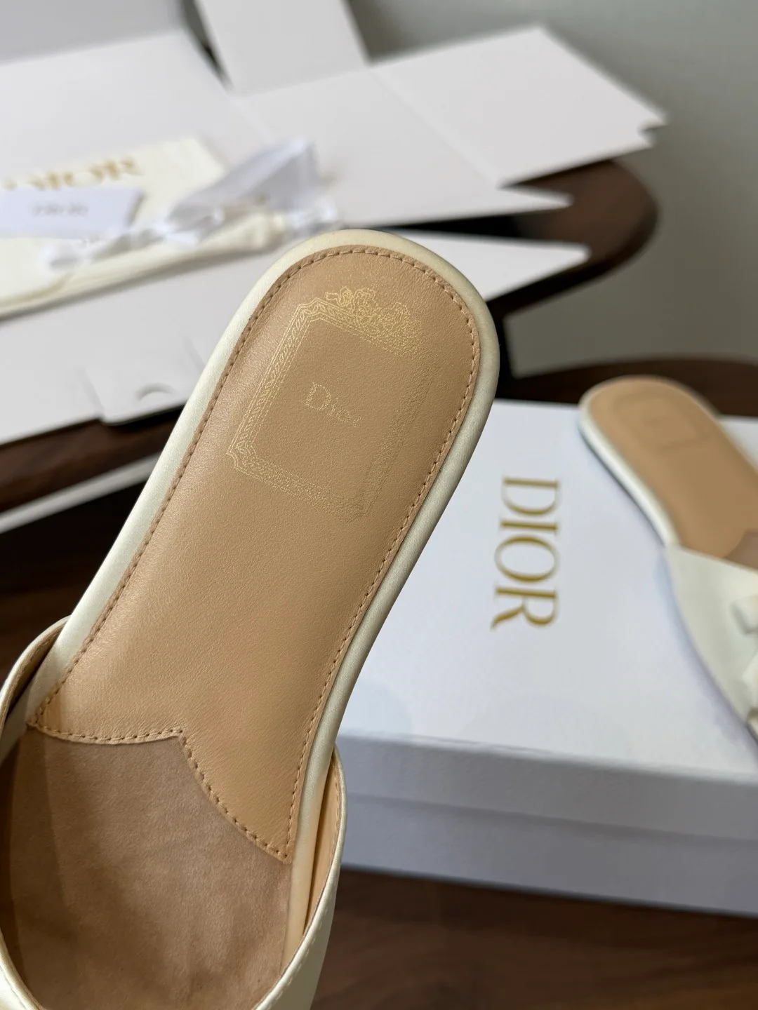 Шлепанцы Женские Christian Dior 17364679
