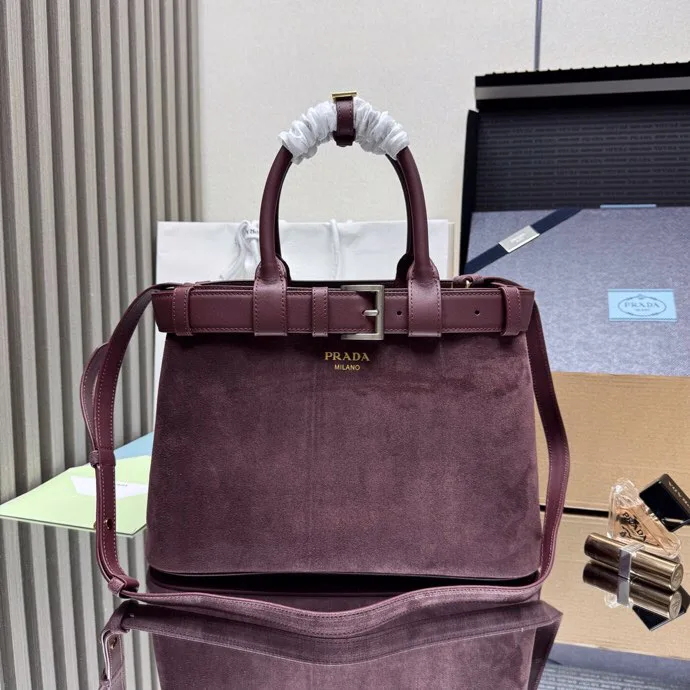 Классические Сумки Женские Prada 13332196