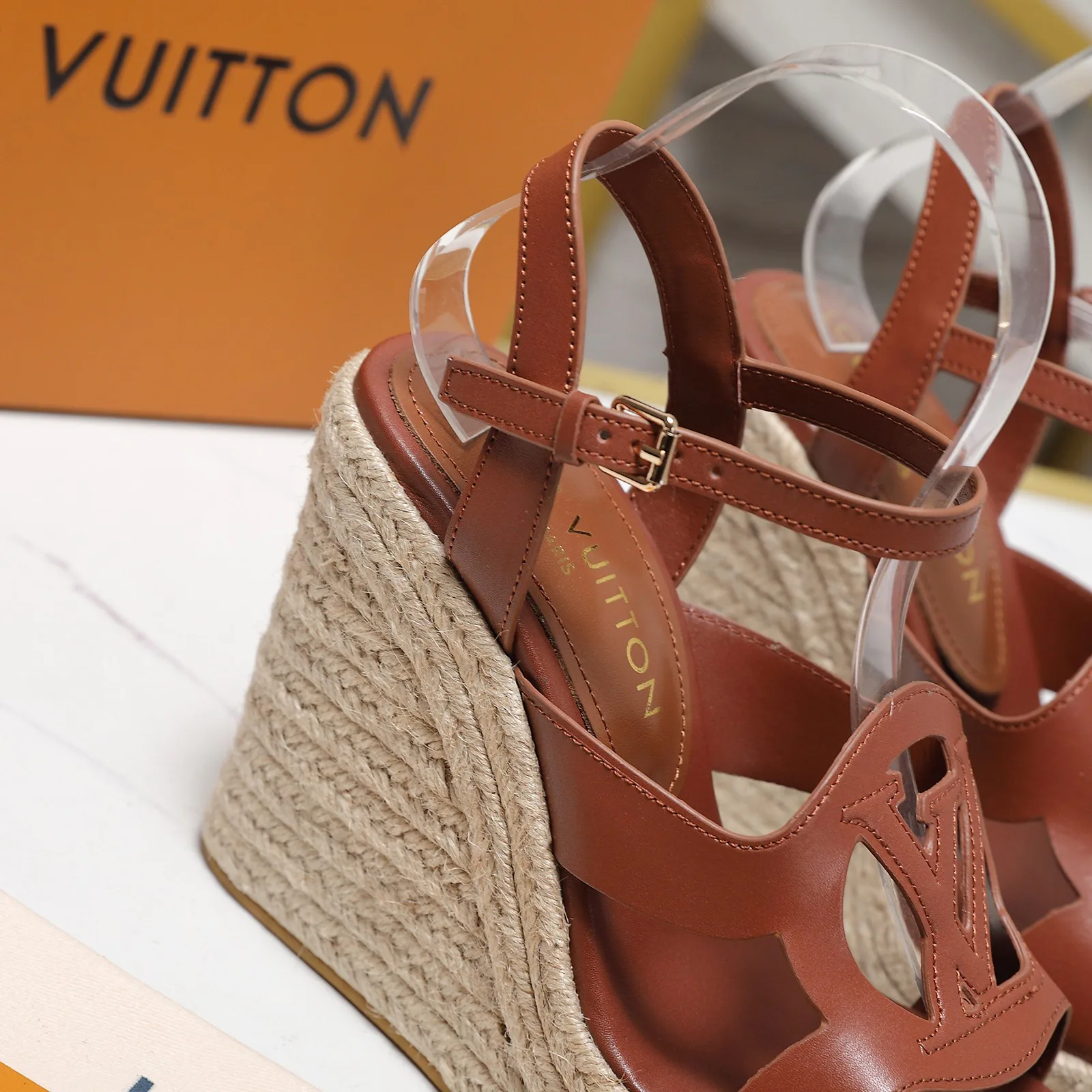 Босоножки Женские Louis Vuitton 1738980