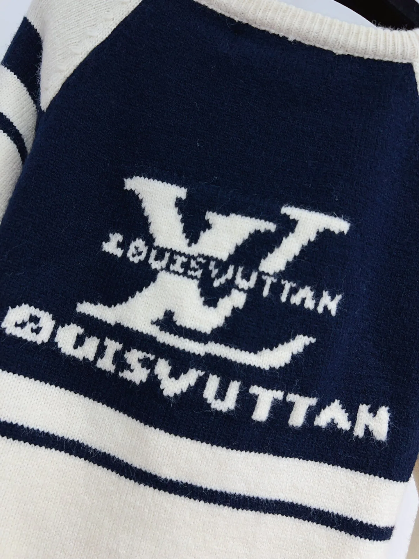 Джемперы И Свитеры Женские Louis Vuitton 1748800