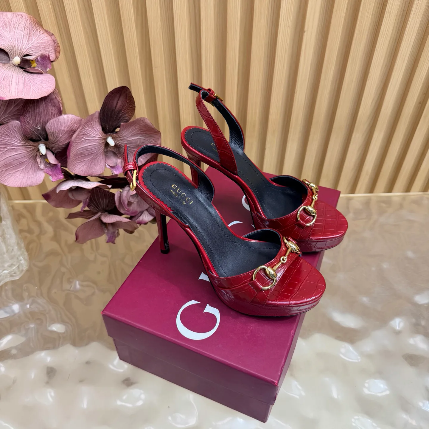 Босоножки Женские Gucci 17467487