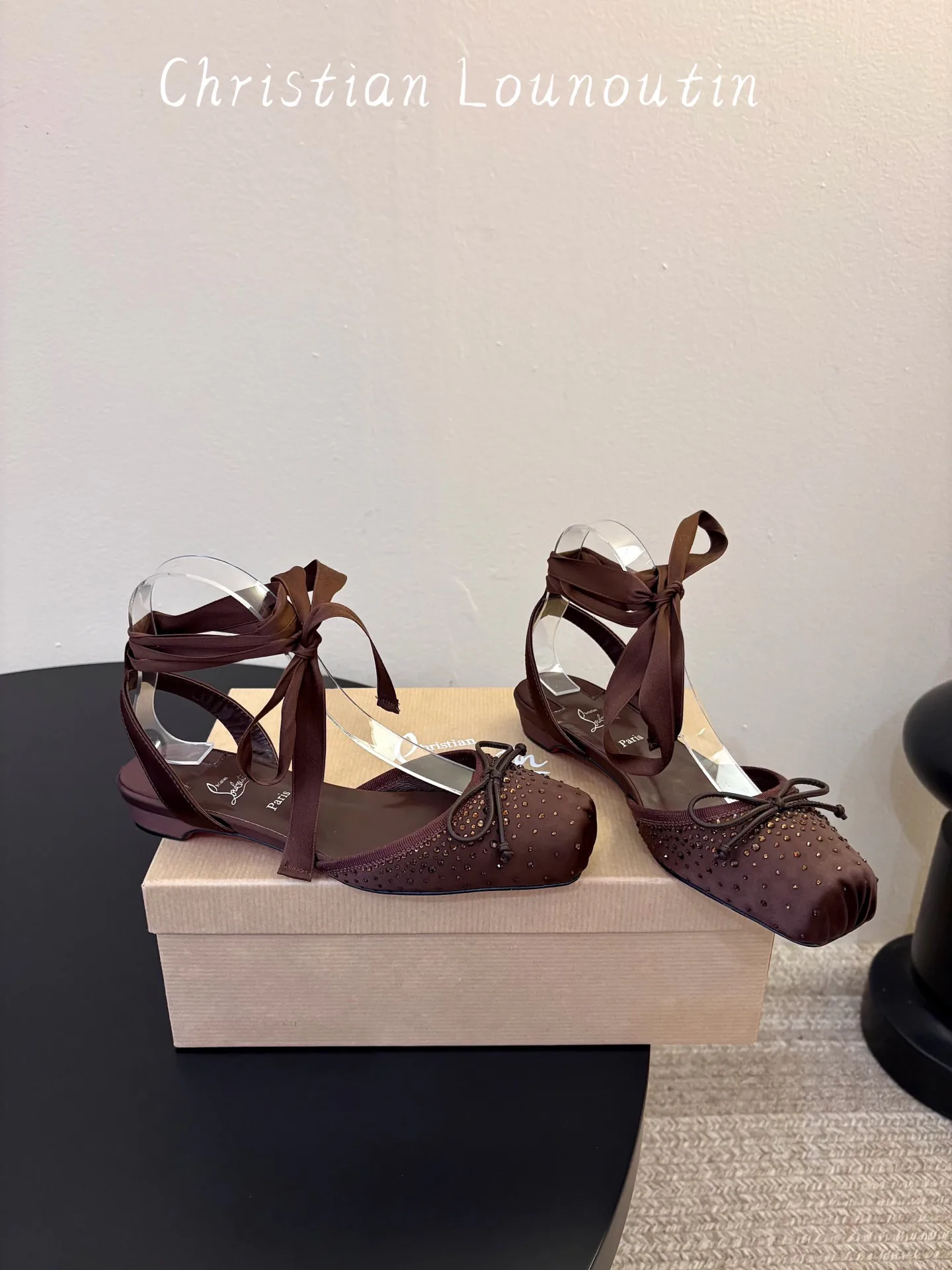 Туфли Женские Christian Louboutin 17467364
