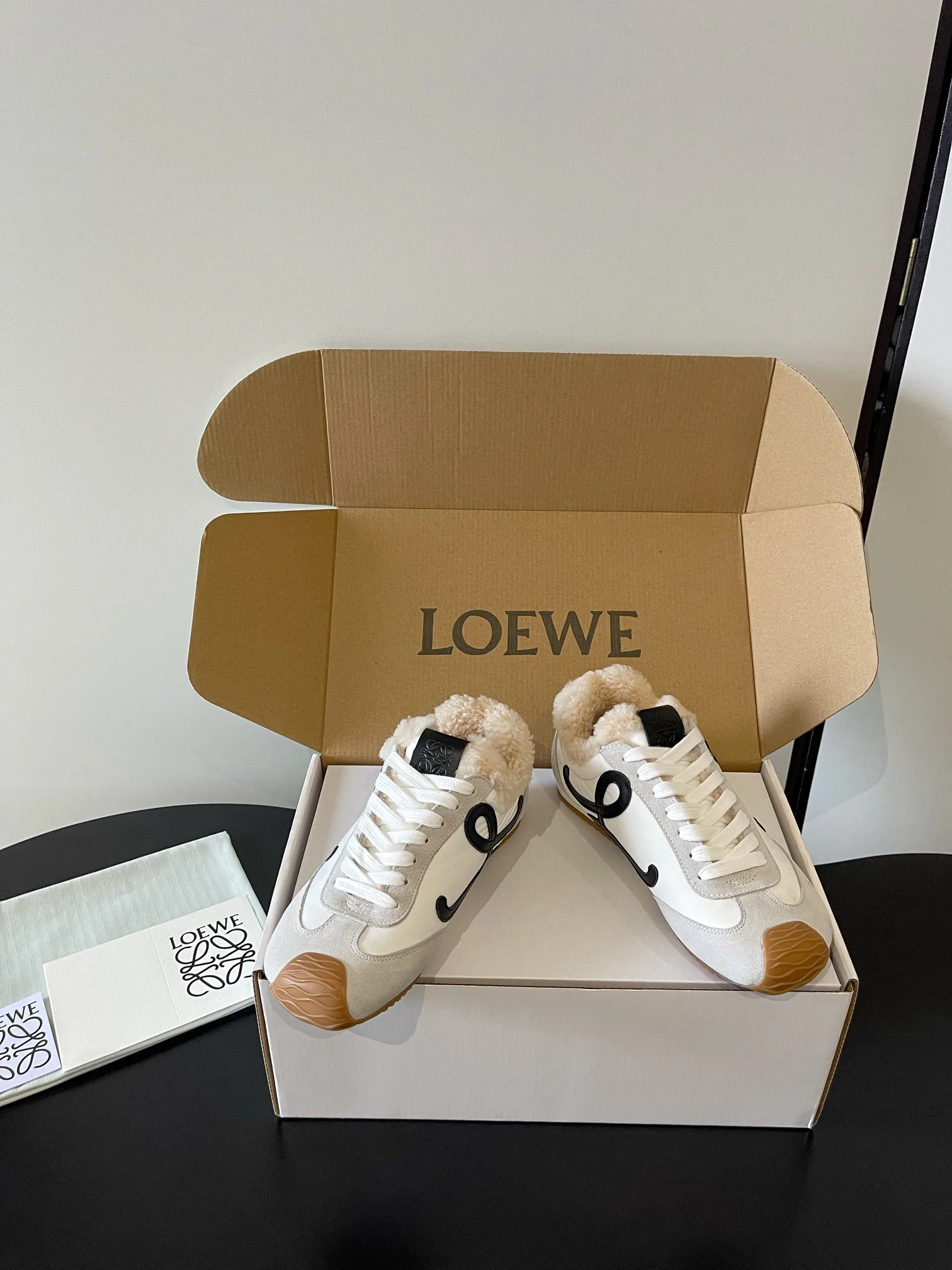 Кроссовки Женские Loewe 342385