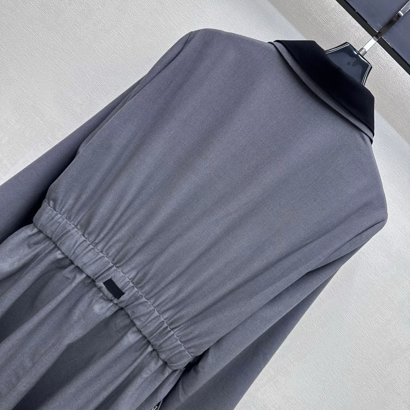Платья Женские Prada 18327917