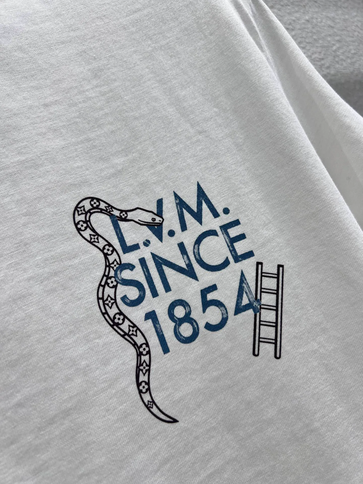 Футболки Женские Louis Vuitton 1707354