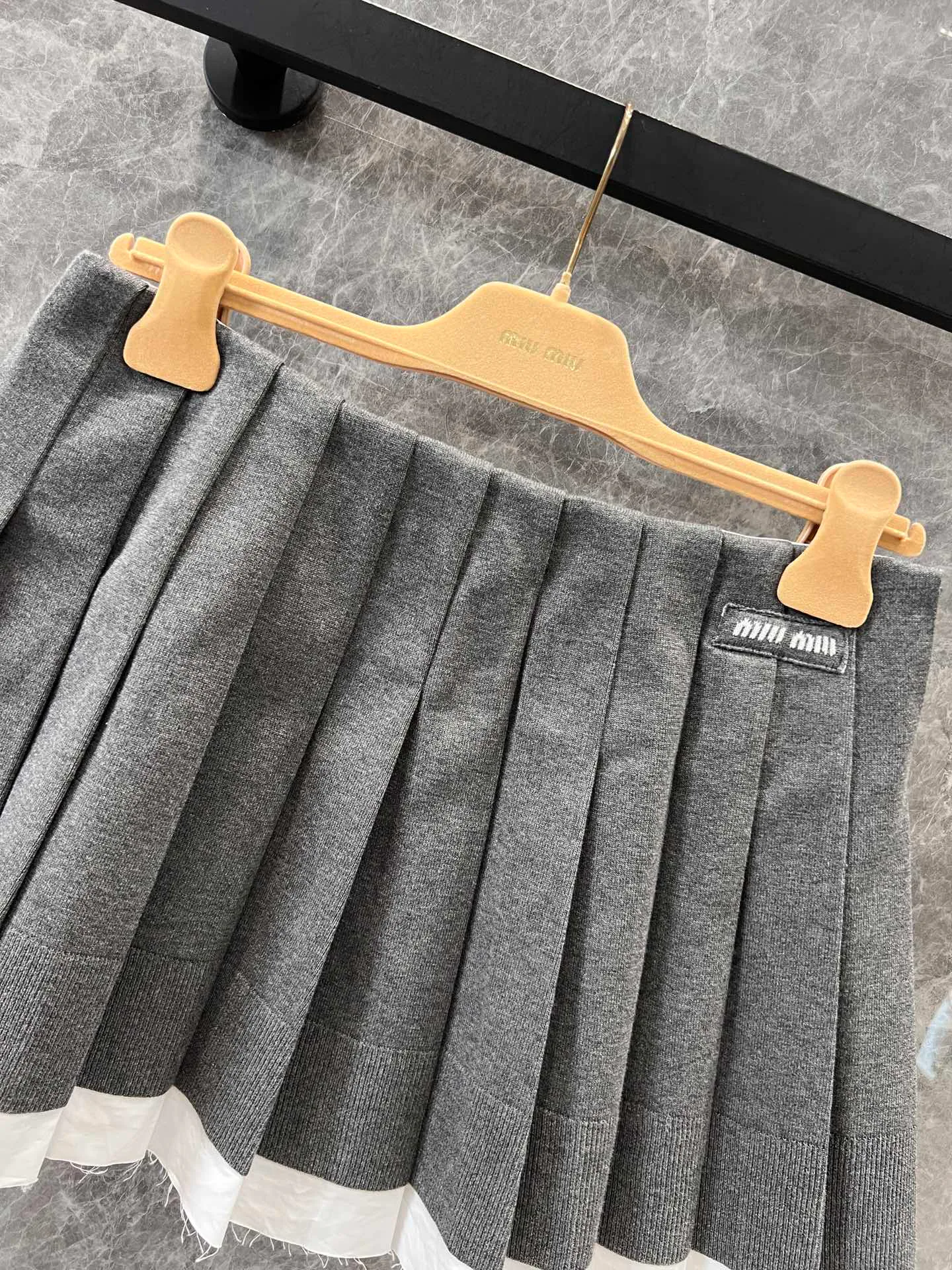 Юбки Женские Miu Miu 8813