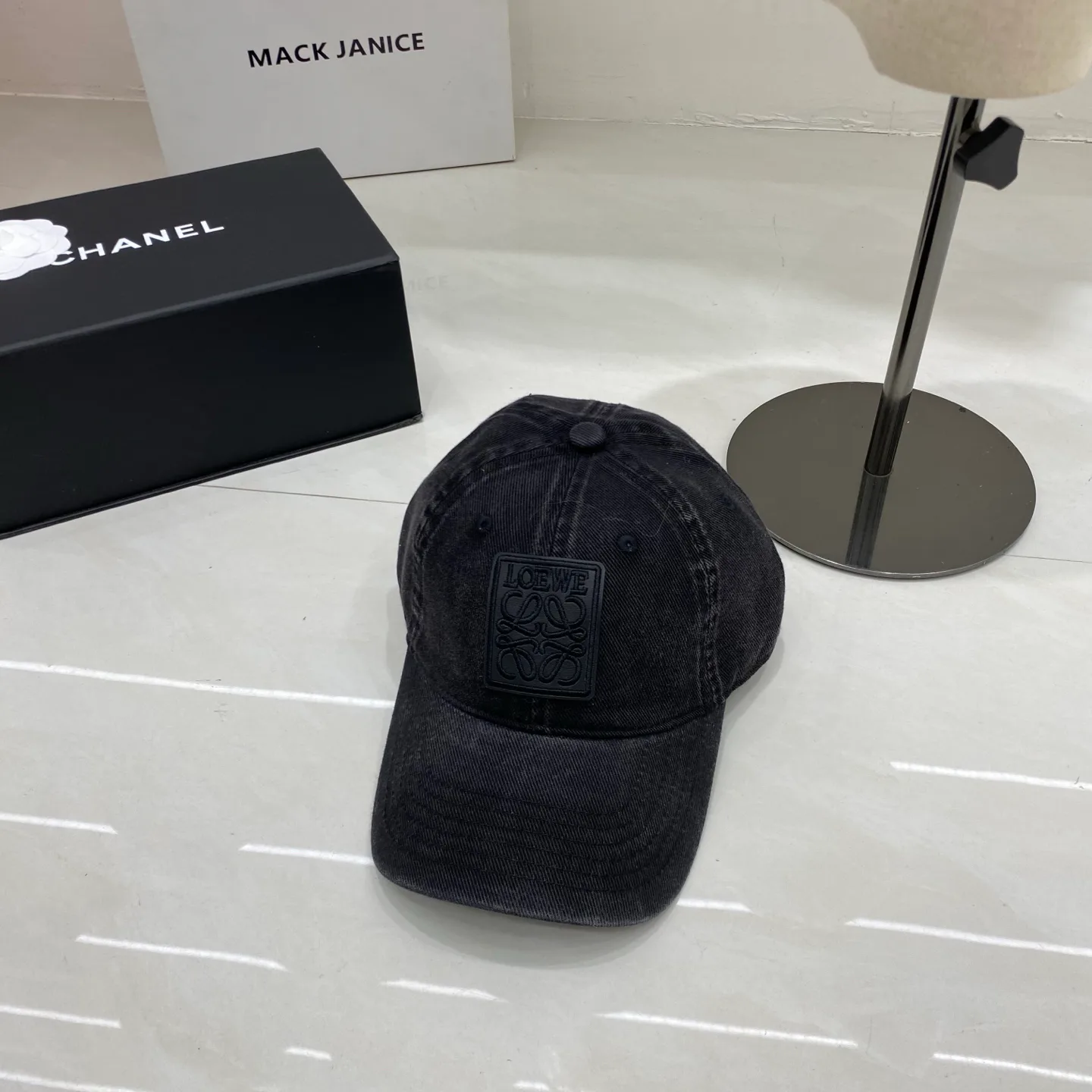 Головные Уборы Loewe 13540982