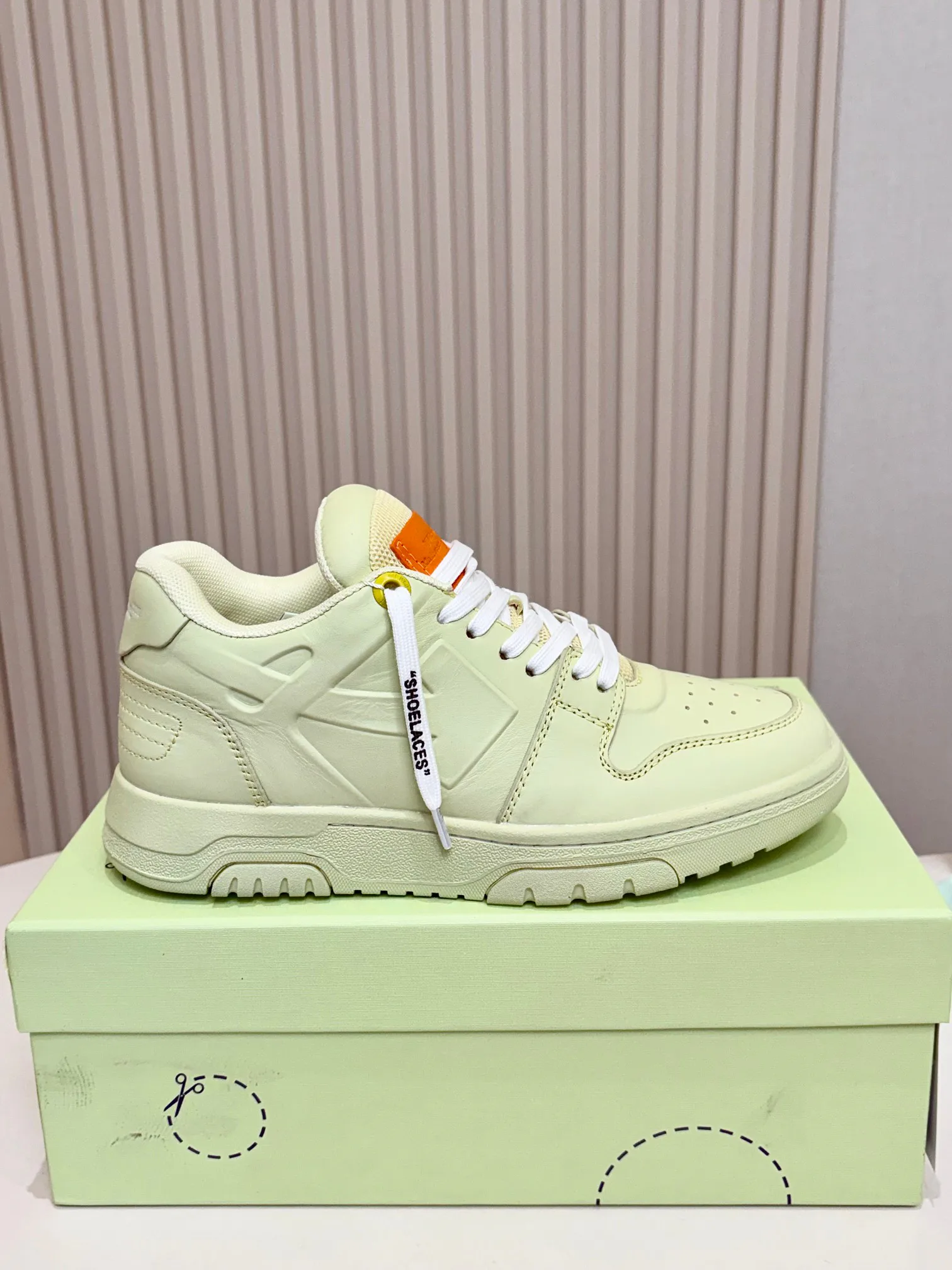 Кроссовки Женские Off-White 18158690
