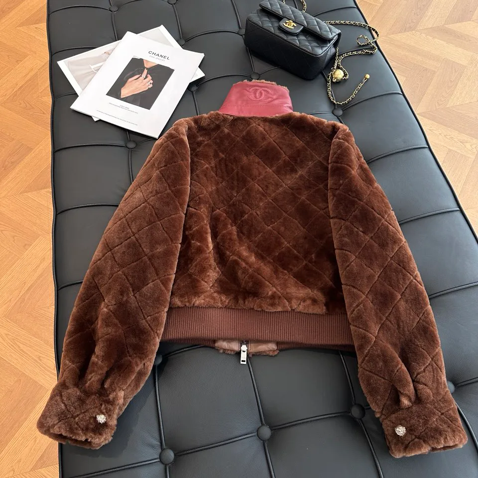 Куртки И Пуховики Женские Chanel 18734670