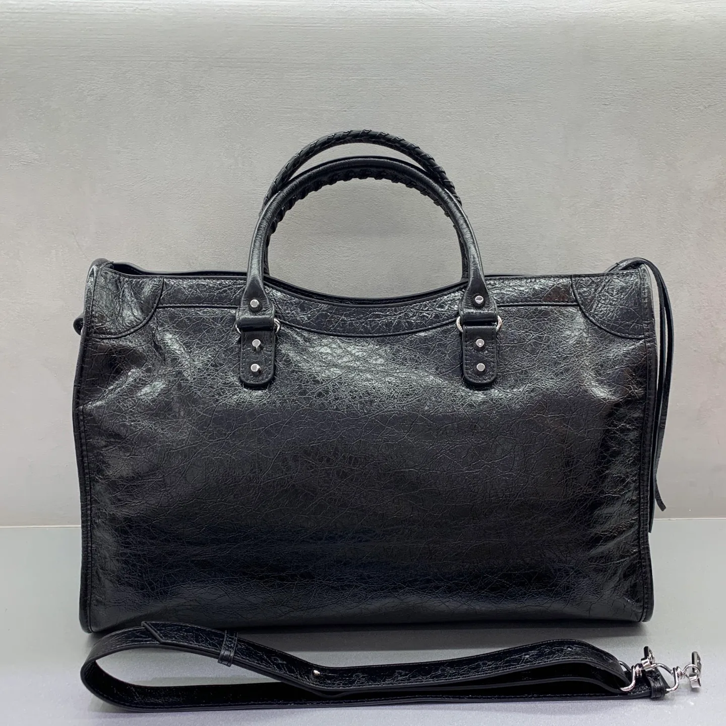 Классические Сумки Женские Balenciaga 18135894