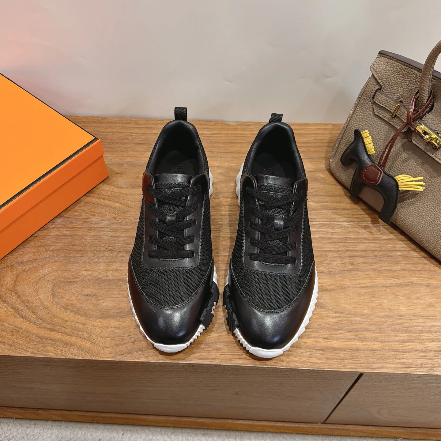 Кроссовки Мужские Hermes 17414487