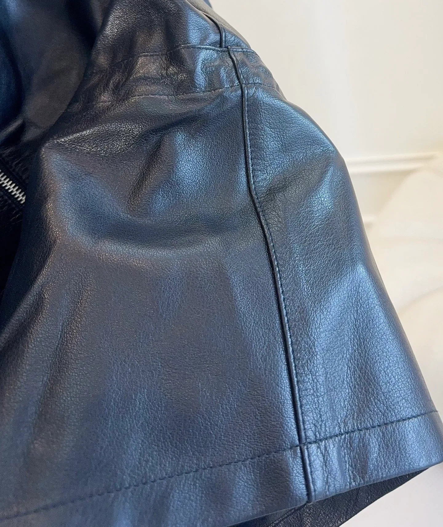 Кожаные Куртки И Дублёнки Женские Christian Dior 18689588