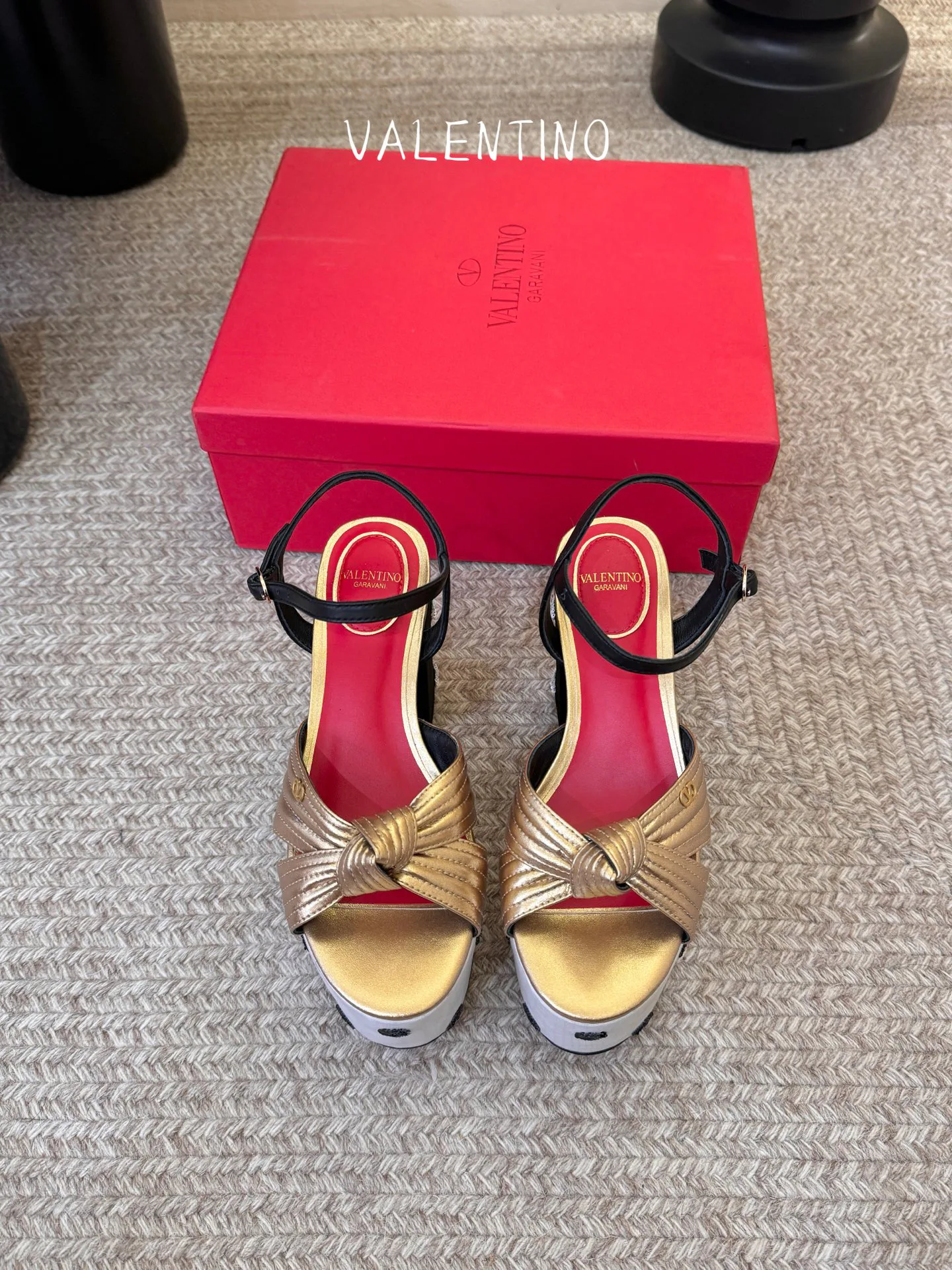 Босоножки Женские Valentino 14573337