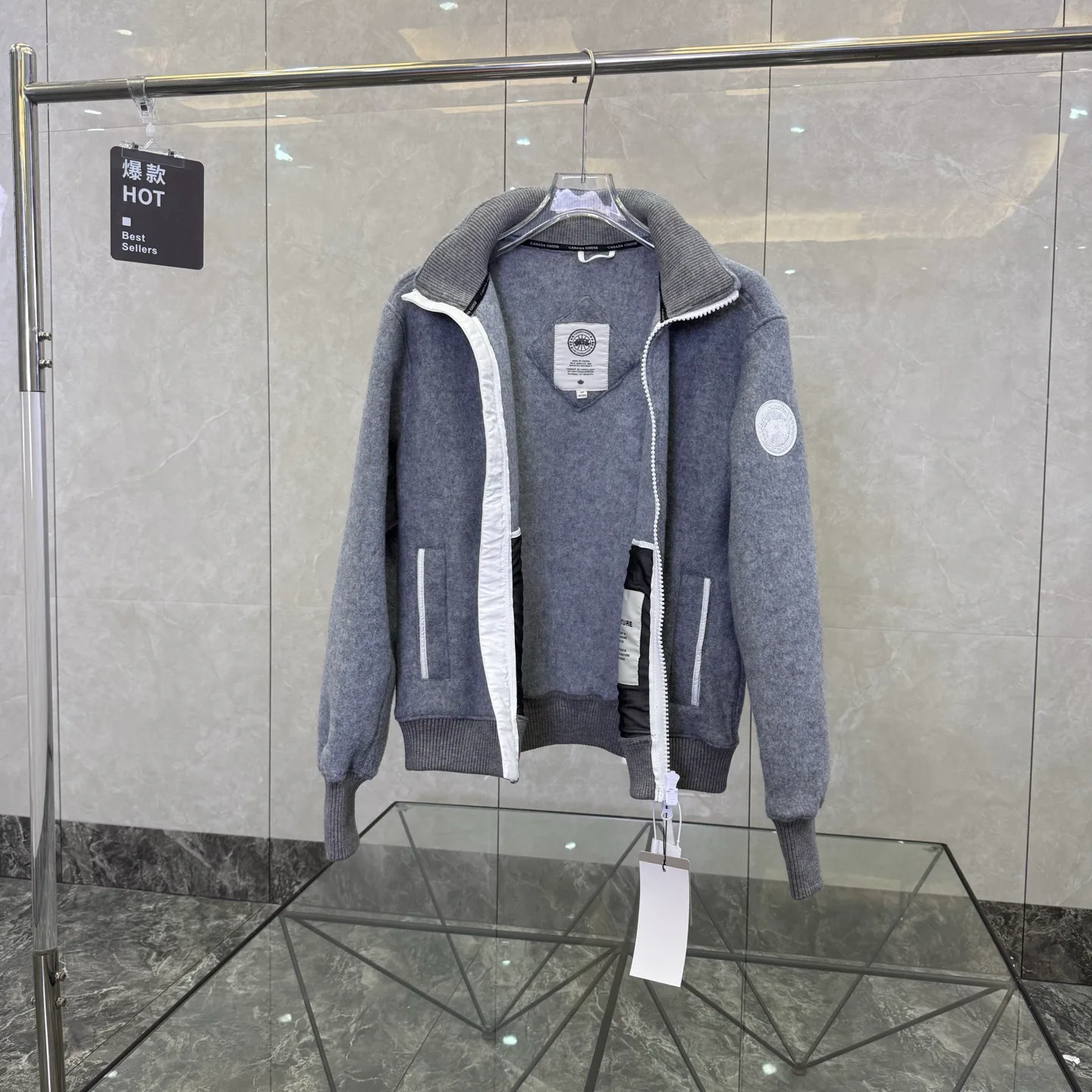 Куртки И Пуховики Женские Canada Goose 18722924