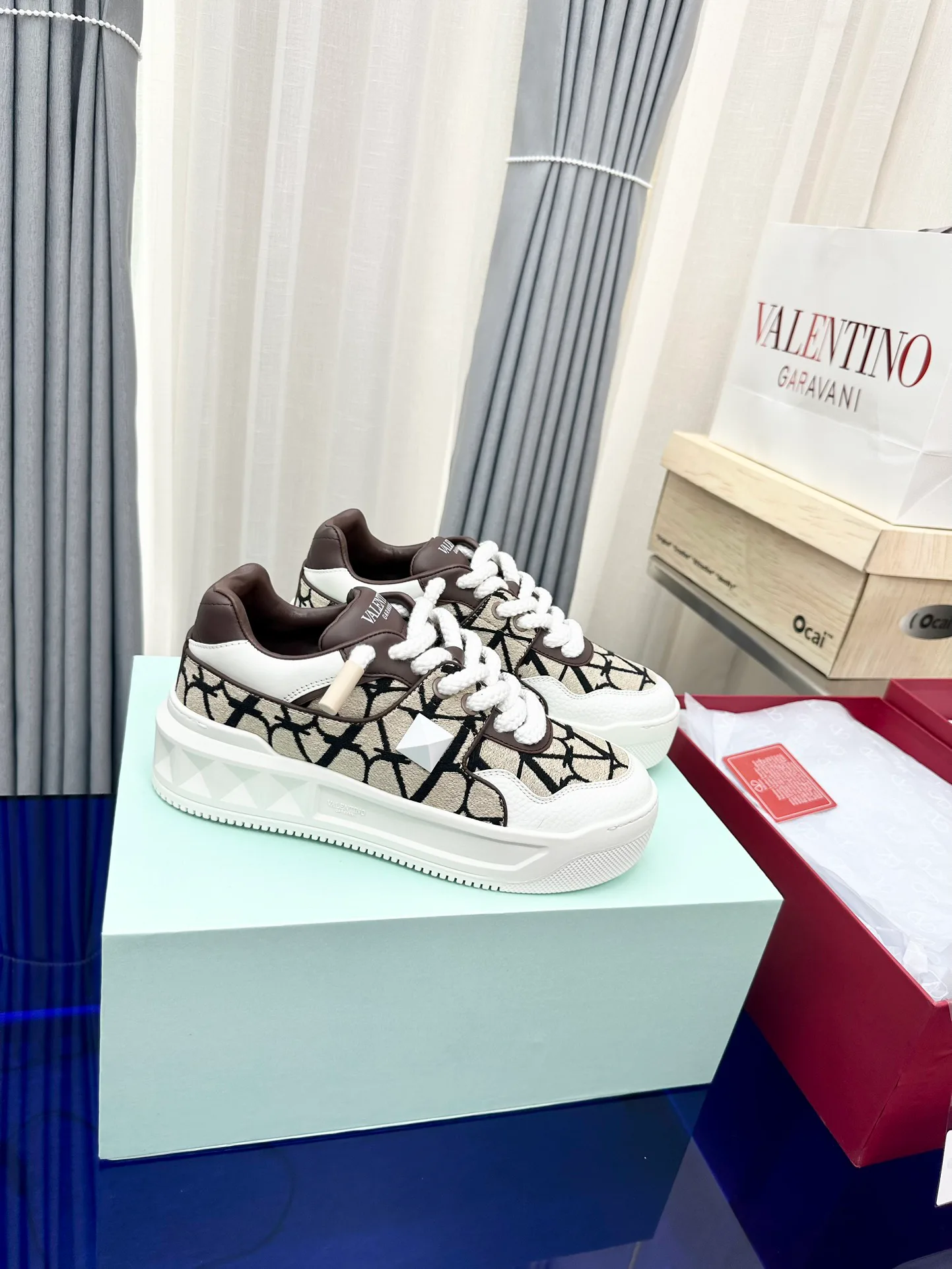 Кроссовки Женские Valentino 17948616