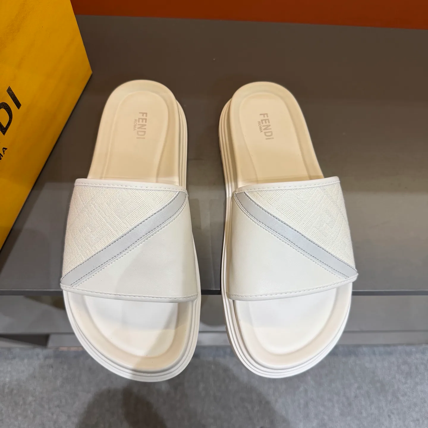 Сандалии Мужские Fendi 9737057