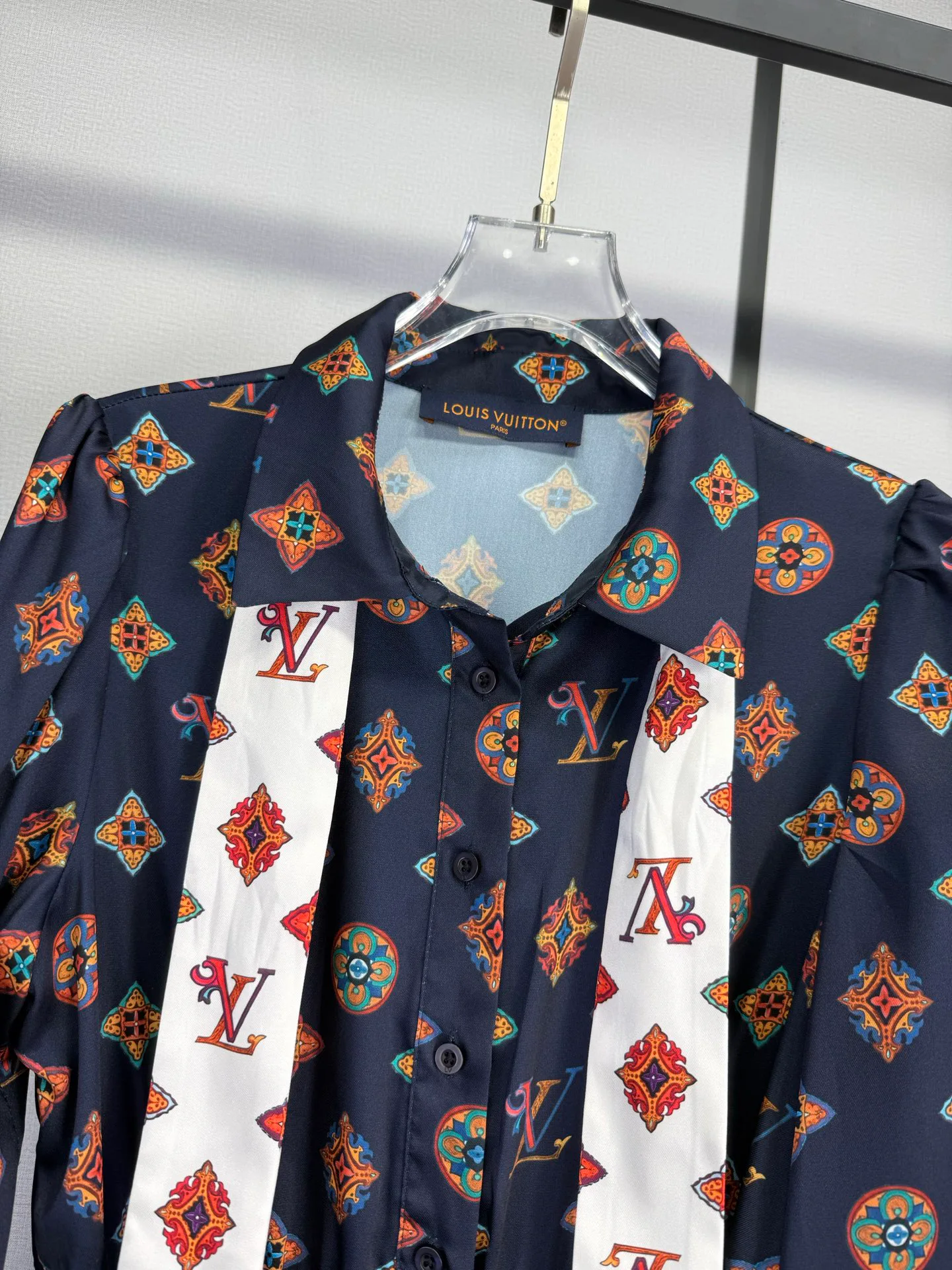 Платья Женские Louis Vuitton 18022239