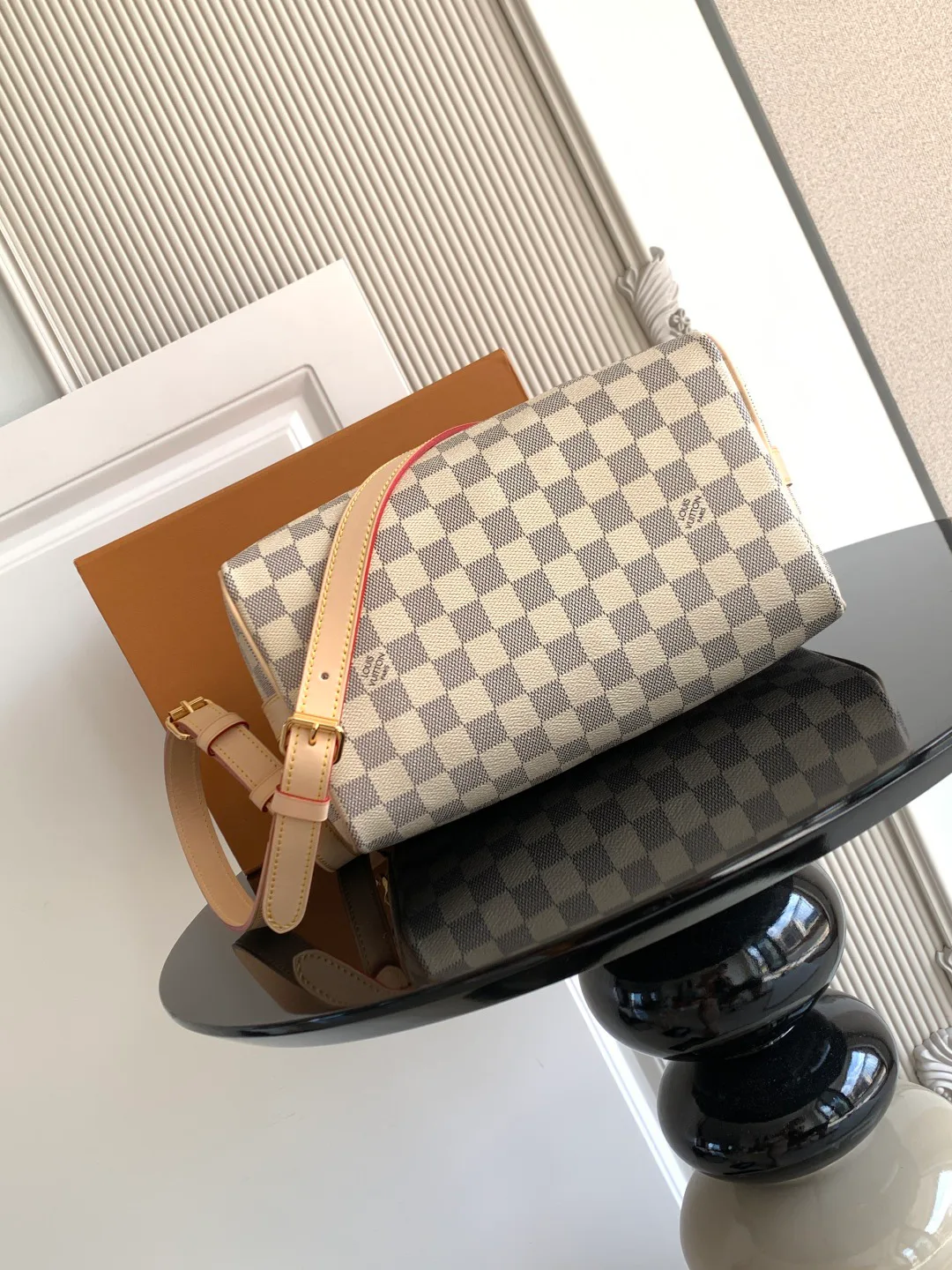 Классические Сумки Женские Louis Vuitton 11869533