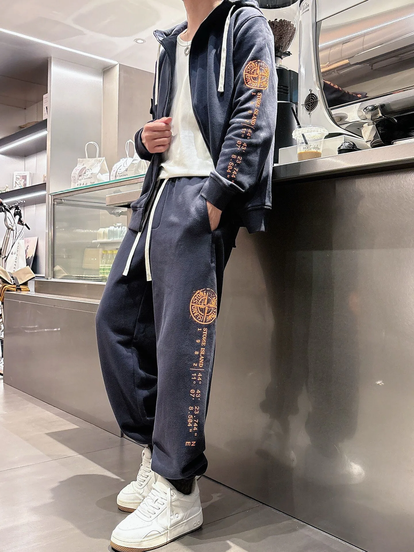 Свитшоты И Худи Женские Stone Island 18610148