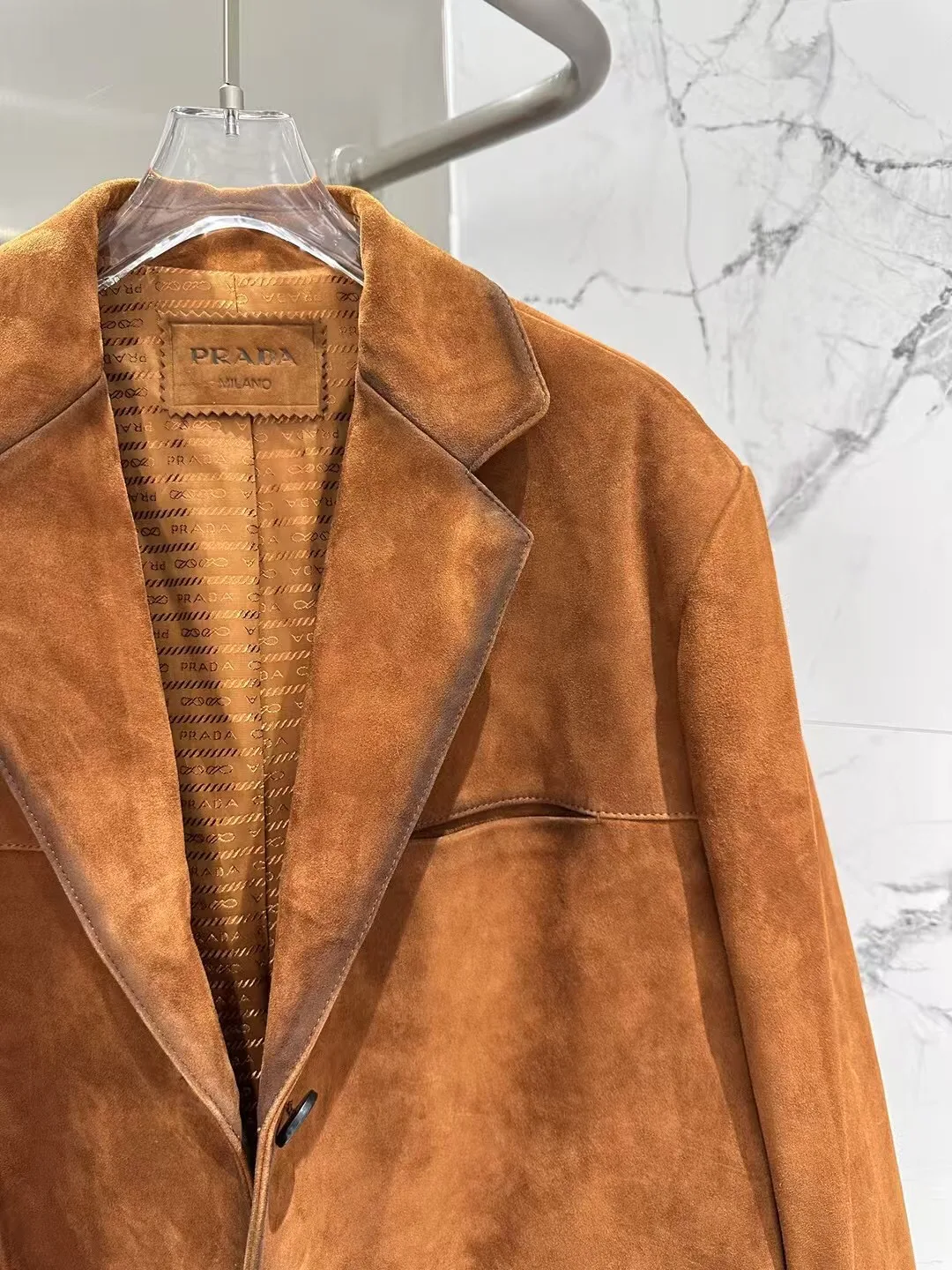 Кожаные Куртки И Дублёнки Женские Prada 13186433